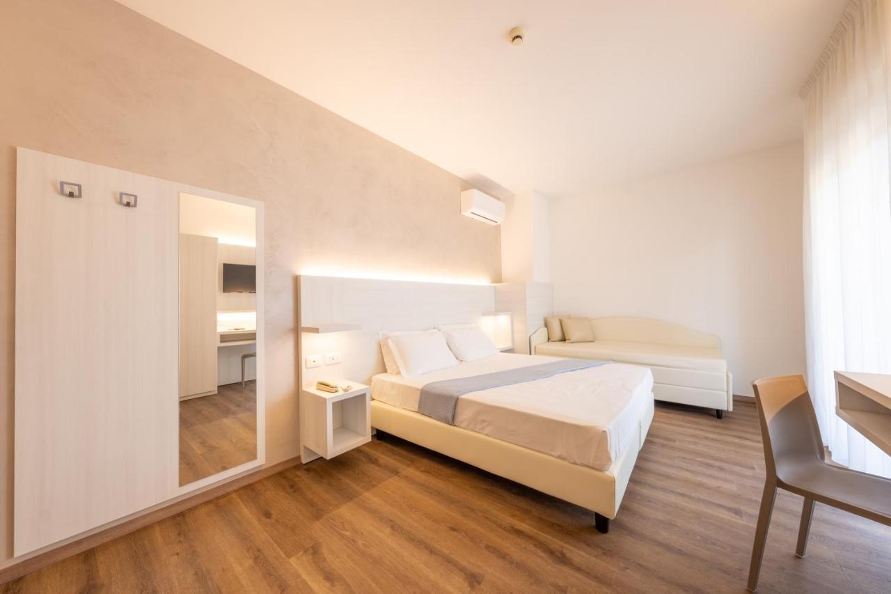 Hotel Corfu Pineto Eksteriør bilde
